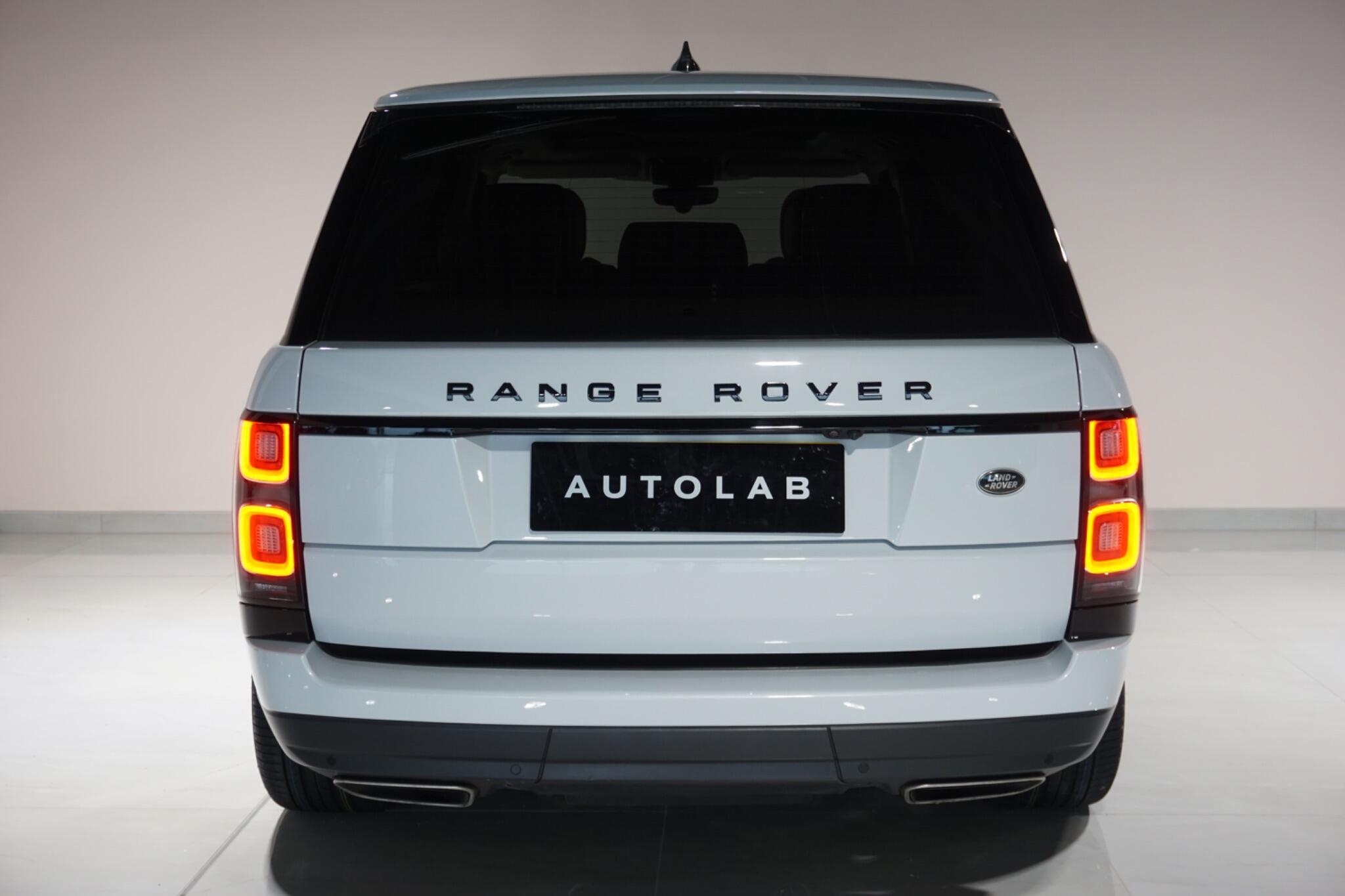 Land Rover Range Rover 2.0 P400e 13.1kWh Vogue SUV 5dr Petrol Plug-in Hybrid Auto 4WD Euro 6 (s/s) (404 ps)